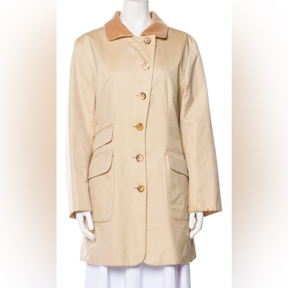 Authentic Hermes Silk Coat. Similar Retails $8,500 (see photos)